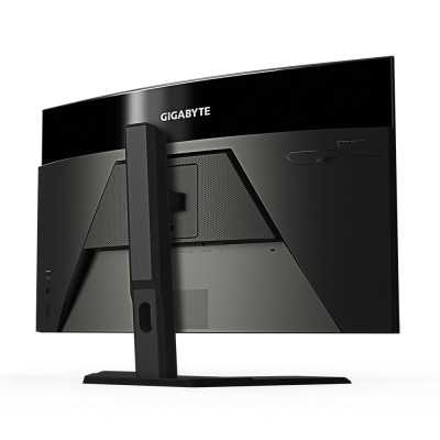 Gigabyte Curved Monitor M32QC-EK 31.5 ", VA, 2560 x 1440 pixels, 1 ms, 350 cd/m , 170 Hz, HDMI ports quantity 2