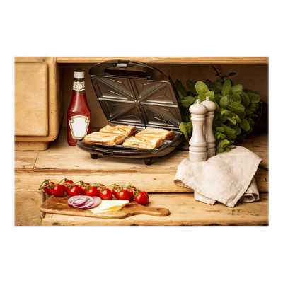 Camry Sandwich maker XL CR 3023 1500 W Number of plates 1 Number of pastry 4 Black