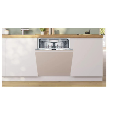 Dishwasher | SMV8YCX02E | Built-in | Width 60 cm | Number of place settings 14 | Number of programs 8 | Energy efficiency class 