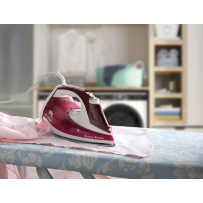 Gorenje | Steam Iron | SIH2200RBC | Steam Iron | 2200 W | Water tank capacity 280 ml | Continuous steam 30 g/min | Red/White